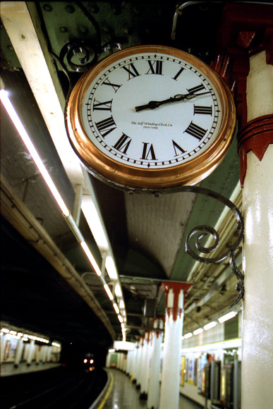 Monument Clock 2004 
 'The Clock at 'Temple Underground Station' - London 
 Keywords: Temple, London, Tube, Underground